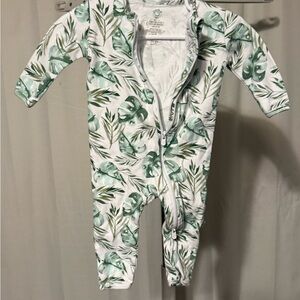 Leafy Green Kids Footie